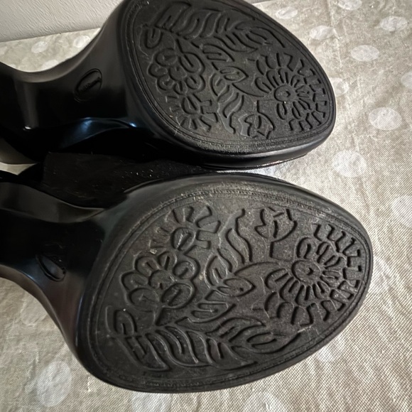 Croft & Barrow Black Strappy Heels - Picture 9 of 10